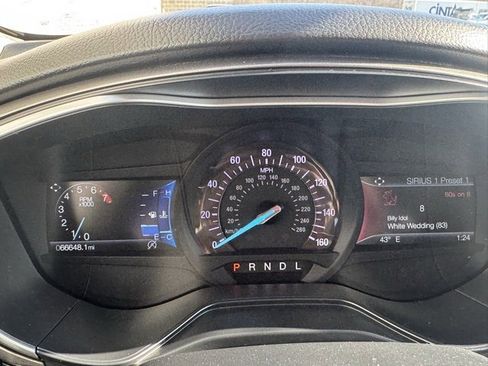 Certified 2020 Ford Fusion SE image 32