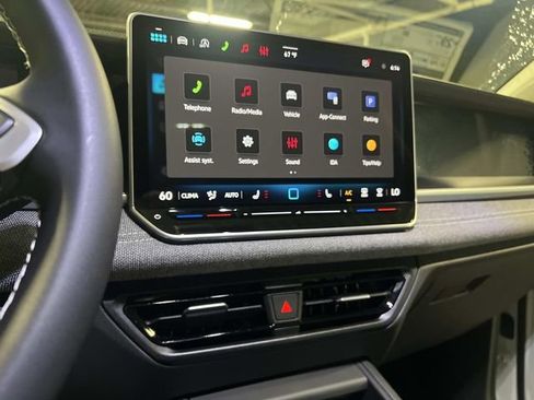 New 2026 Volkswagen Tiguan S image 16