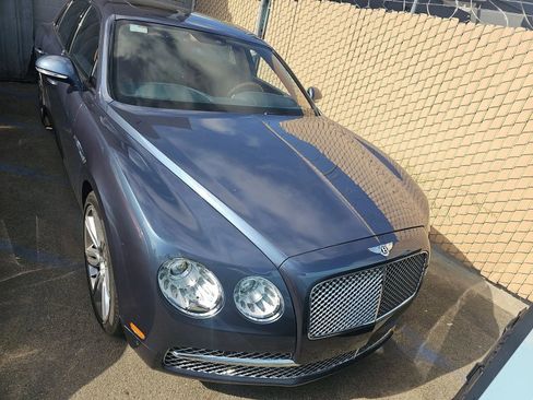 Used 2016 Bentley Flying Spur W12 image 9