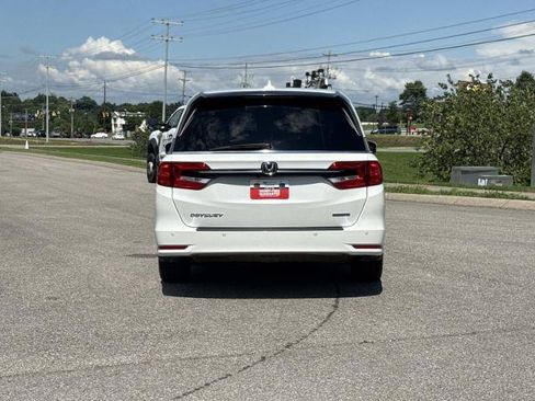 Used 2023 Honda Odyssey Touring image 5