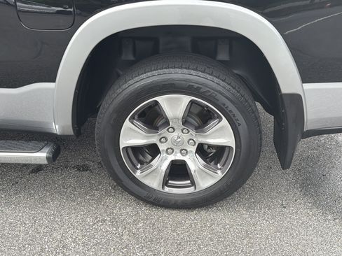 Used 2021 RAM 1500 Laramie AWD/4WD image 23