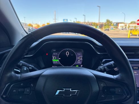 Used 2022 Chevrolet Bolt EUV LT w/ Convenience Package image 32