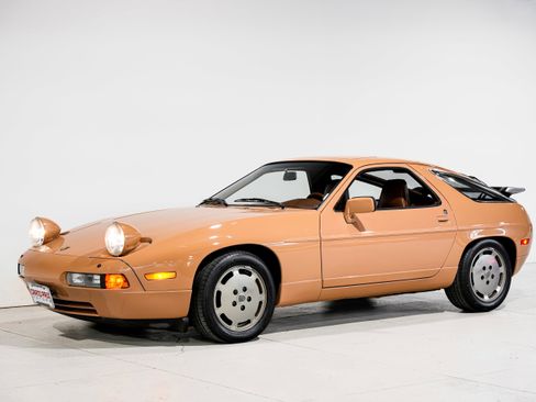 Used 1987 Porsche 928 S4 image 7