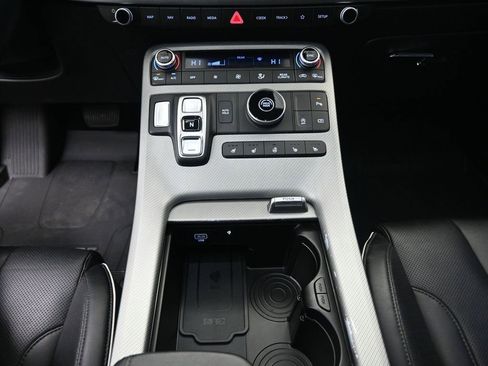 Used 2023 Hyundai Palisade SEL w/ Premium Package image 13