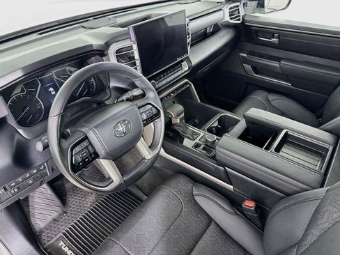 Used 2022 Toyota Tundra SR5 w/ SR5 Premium Package AWD/4WD image 14