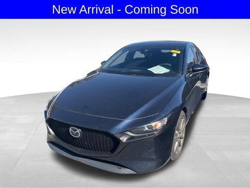 Used 2020 MAZDA MAZDA3 Hatchback image 2