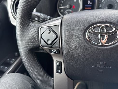 Used 2022 Toyota Tacoma 4x4 Double Cab image 31