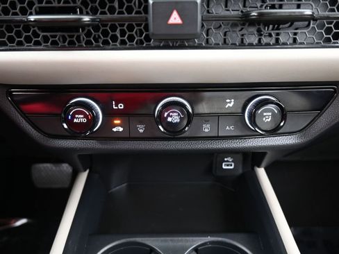 Used 2024 Honda HR-V LX image 23