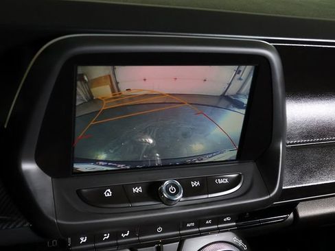 Used 2016 Chevrolet Camaro SS RWD image 17