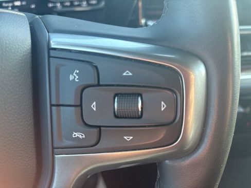 Used 2025 Chevrolet Silverado 1500 LT AWD/4WD image 25