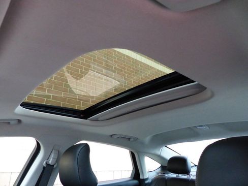 Used 2016 Ford Fusion Titanium image 36