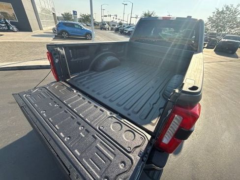Used 2025 Ford F350 Lariat w/ FX4 Off-Road Package AWD/4WD image 6