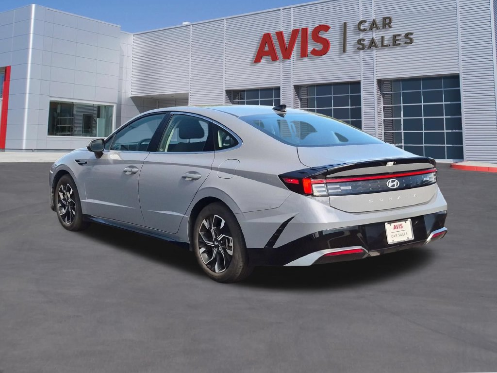 Used 2025 Hyundai Sonata SEL FWD image 9