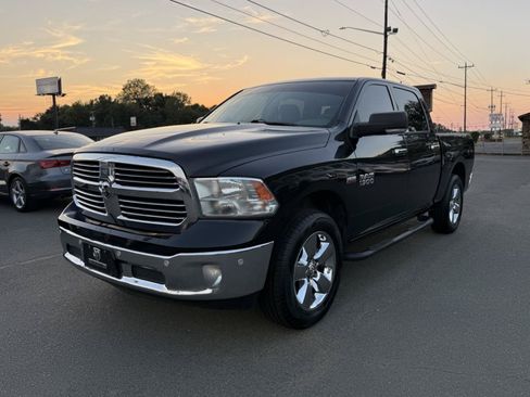 Used 2018 RAM 1500 Big Horn RWD image 3