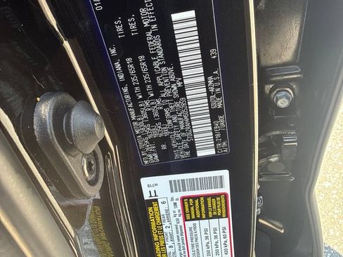Used 2021 Toyota Highlander XLE FWD image 23