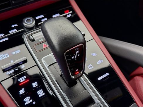 Used 2023 Porsche Cayenne S image 21