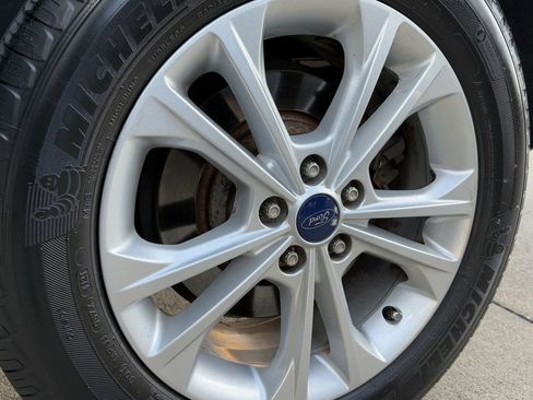 Used 2018 Ford Escape SE image 10