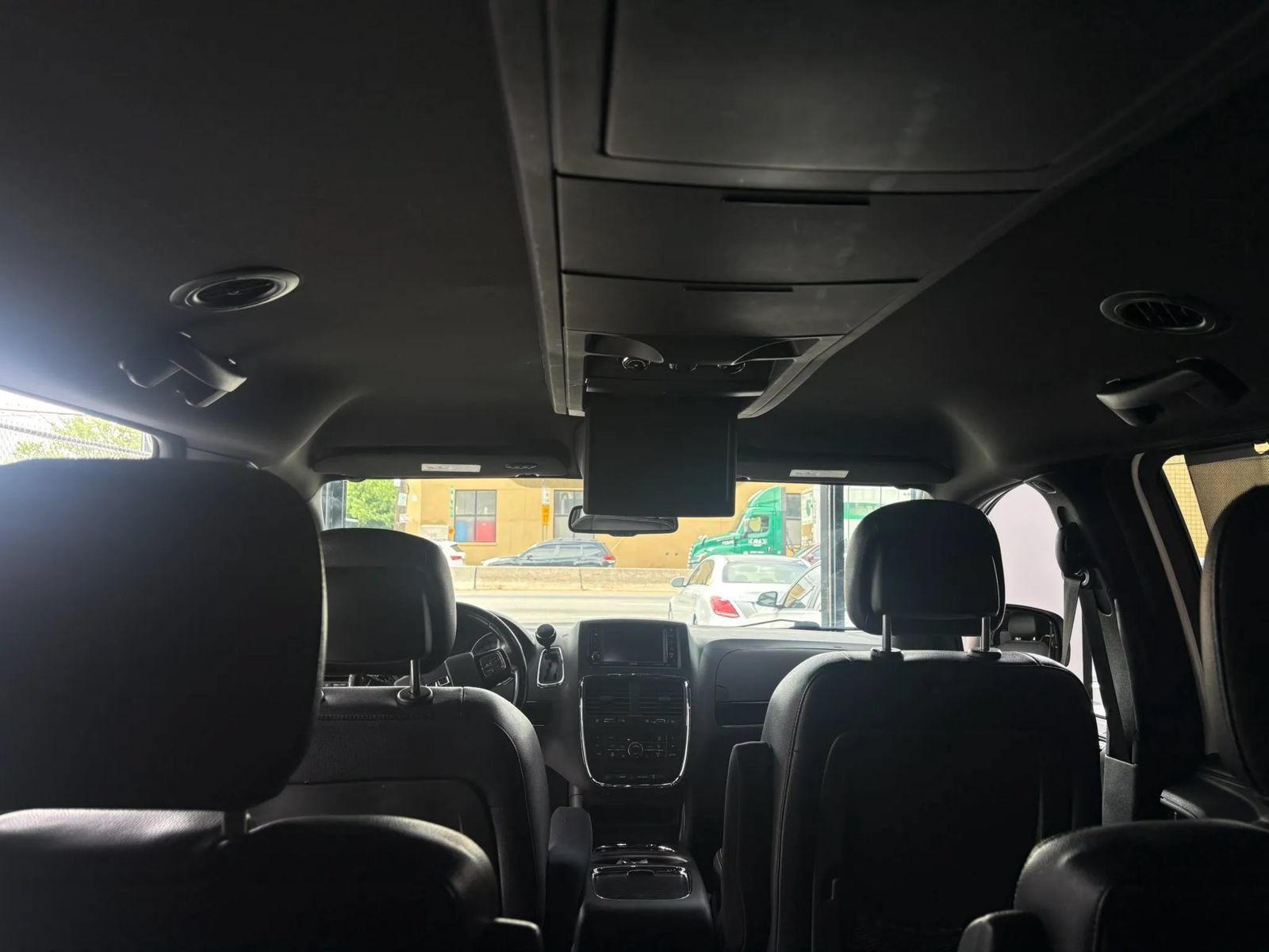 Used 2019 Dodge Grand Caravan GT FWD image 12