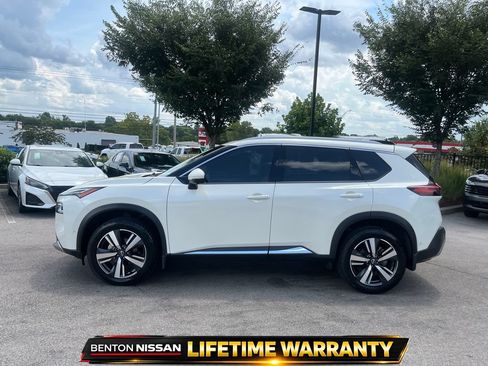 Certified 2022 Nissan Rogue Platinum w/ Head-Up Display Package FWD image 5