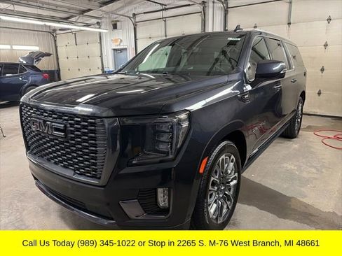 Used 2024 GMC Yukon XL Denali Ultimate w/ LPO, Floor Liner Package image 6