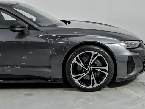Used 2022 Audi e-tron GT Prestige w/ Prestige Package image 15