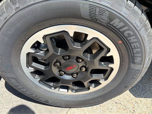 New 2026 Toyota 4Runner TRD Off-Road Premium AWD/4WD image 7
