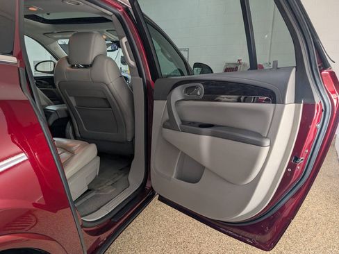 Used 2015 Buick Enclave Premium w/ Experience Buick Package FWD image 19
