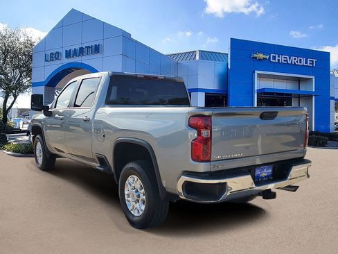 Used 2025 Chevrolet Silverado 2500 LT w/ Safety Package image 4