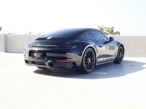 Certified 2024 Porsche 911 Carrera GTS image 9