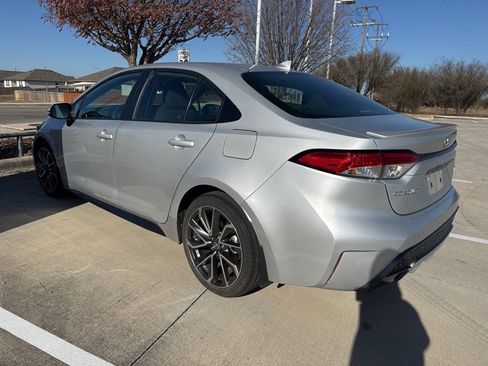 Used 2021 Toyota Corolla SE w/ Carpet Mat Package (TMS) image 5