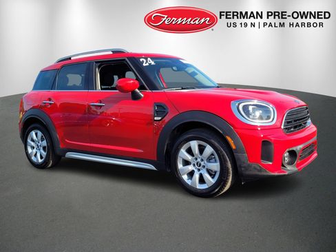 Used 2024 MINI Cooper Countryman image 1