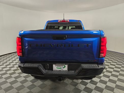Used 2024 Chevrolet Colorado ZR2 w/ Technology Package AWD/4WD image 6