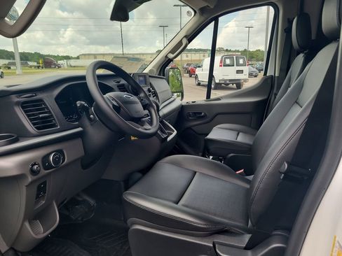 New 2025 Ford Transit 250 148 Medium Roof w/ Load Area Protection Package image 10