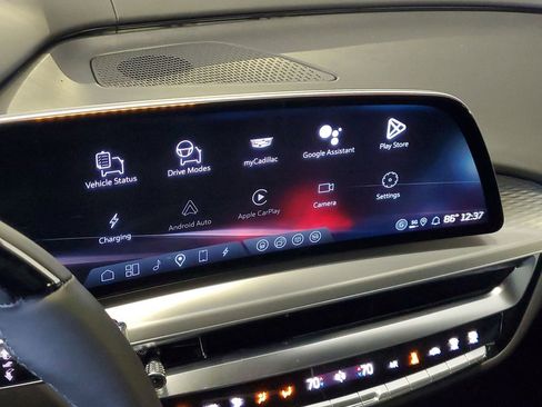 New 2026 Cadillac Lyriq V w/ Exterior Carbon Fiber Package AWD/4WD image 24