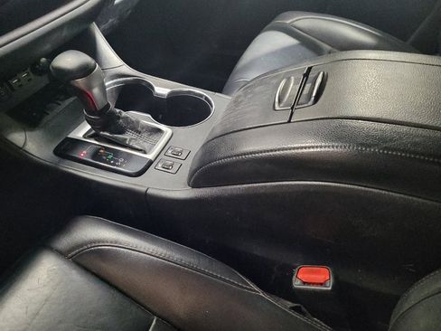 Used 2019 Toyota Highlander XLE AWD/4WD image 26