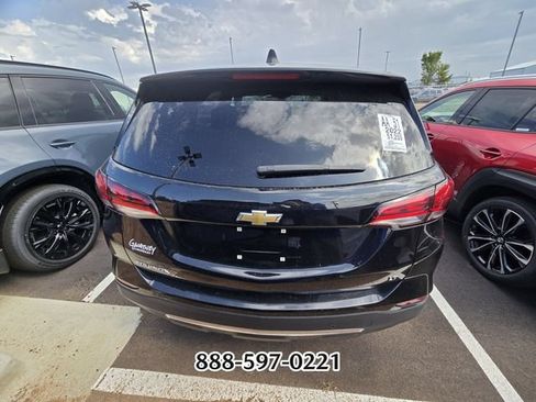 Used 2022 Chevrolet Equinox LT FWD image 3