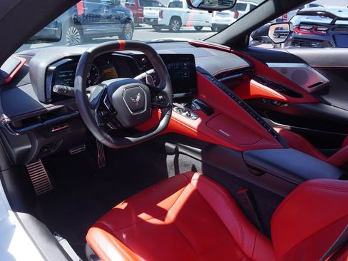 Certified 2024 Chevrolet Corvette Stingray Preferred Conv w/ 2LT RWD image 15