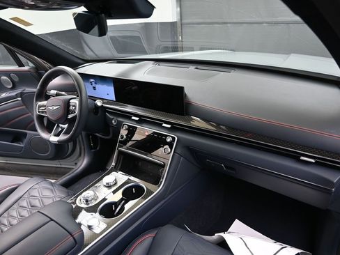 Used 2025 Genesis GV80 3.5T e-SC image 12