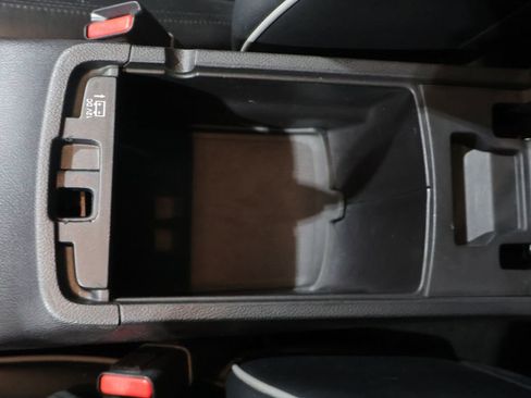 Used 2012 Jeep Grand Cherokee Overland AWD/4WD image 36