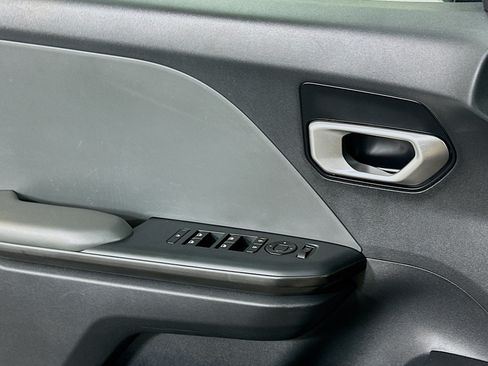 Used 2025 Kia K4 FWD image 15
