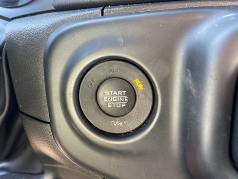 Used 2022 Jeep Wrangler Unlimited Sahara w/ Cold Weather Group image 24