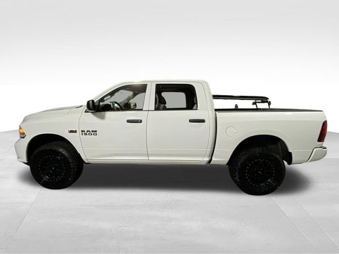 Used 2017 RAM 1500 Express AWD/4WD image 7