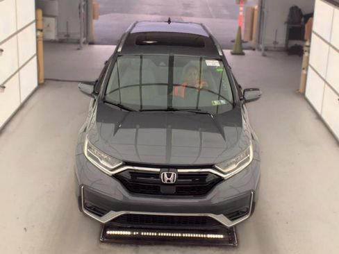 Used 2020 Honda CR-V Touring image 2