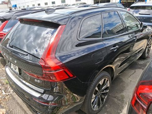 New 2026 Volvo XC60 B5 Plus w/ Protection Package Premier AWD/4WD image 6