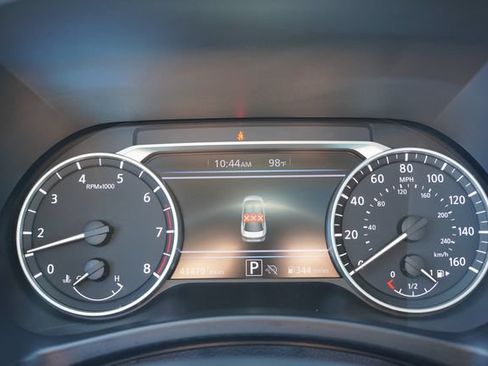 Used 2025 Nissan Sentra SR w/ SR Premium Package FWD image 31