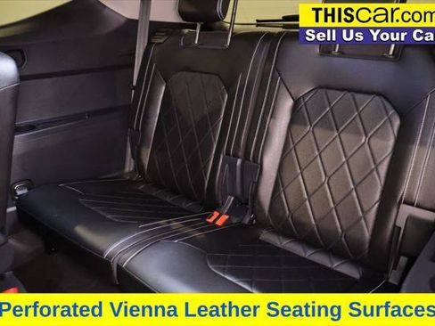 Used 2024 Volkswagen Atlas SEL Premium R-Line AWD/4WD image 33