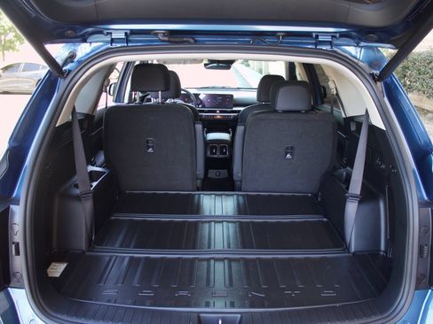 Used 2025 Kia Sorento EX AWD/4WD image 19