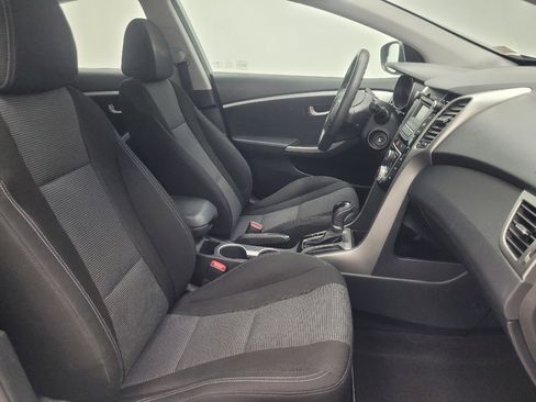 Used 2016 Hyundai Elantra GT image 21