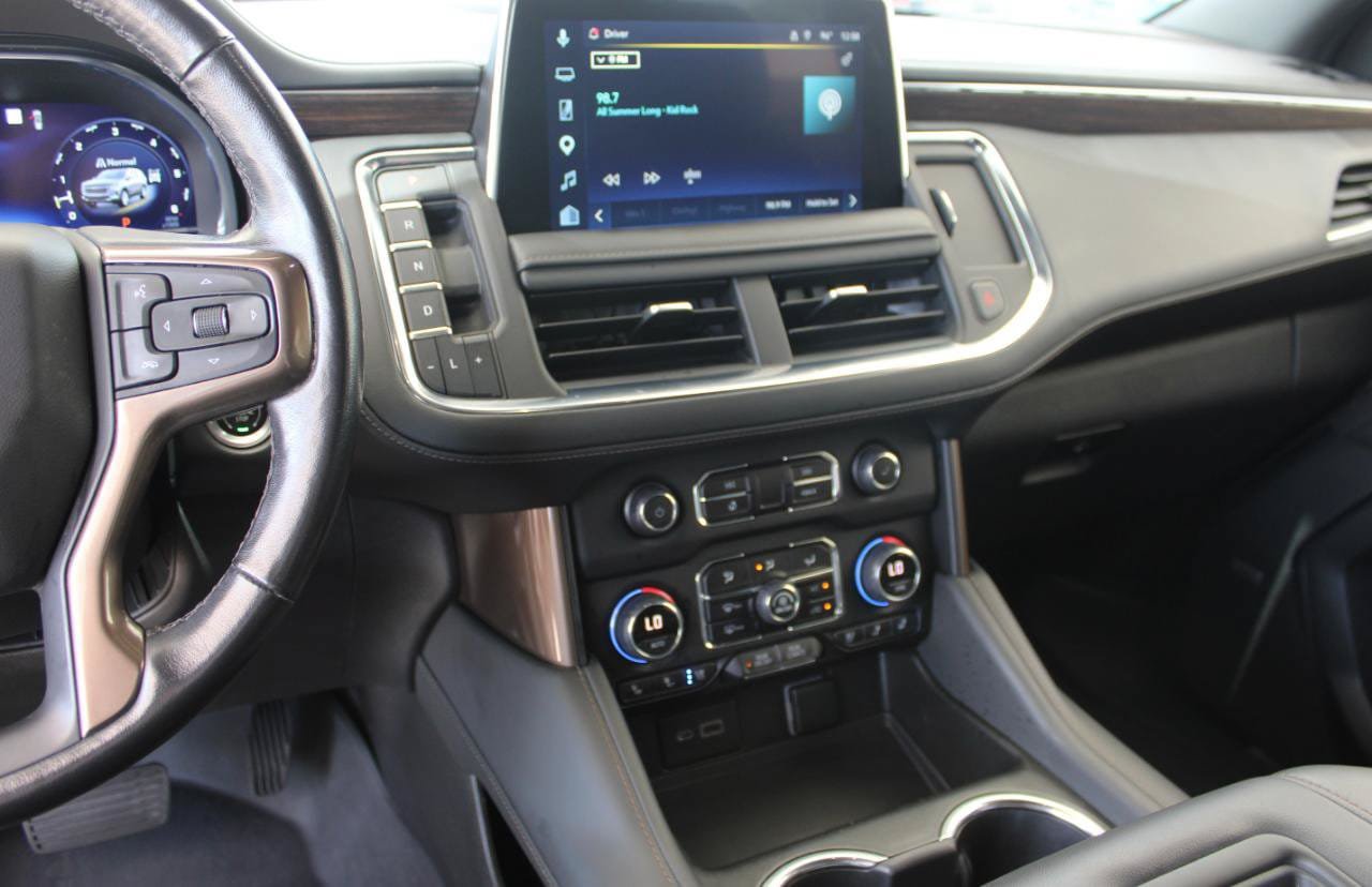 Used 2022 Chevrolet Suburban High Country AWD/4WD image 29