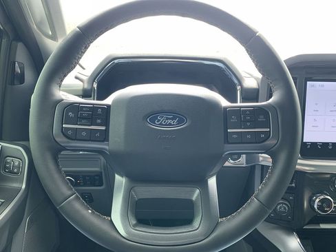 Used 2025 Ford F150 Lariat w/ Equipment Group 501A Mid image 11